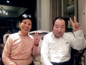釈放された袴田巌さんと姉の秀子さん