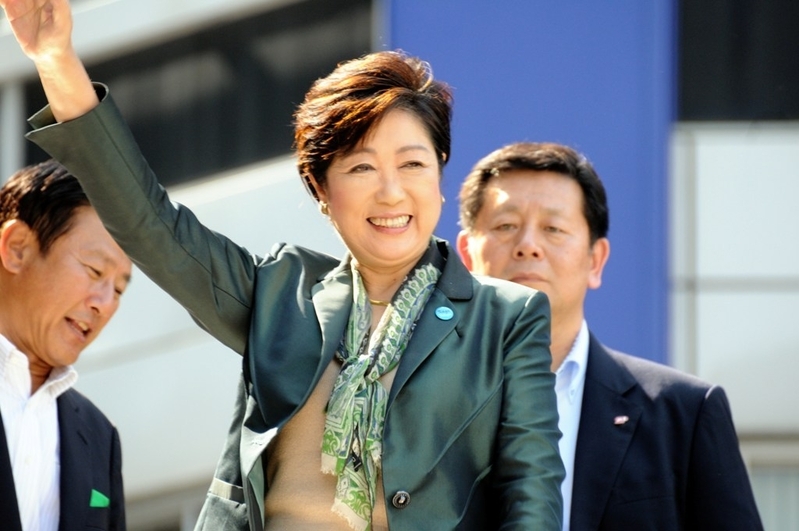 衆議院選初日、池袋駅西口で第一声をあげる小池百合子希望の党代表(撮影:小川裕夫)