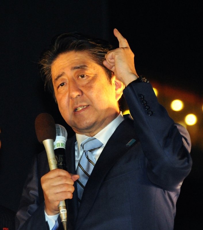 選挙で自民党候補の応援演説をする安倍首相（撮影：小川裕夫）
