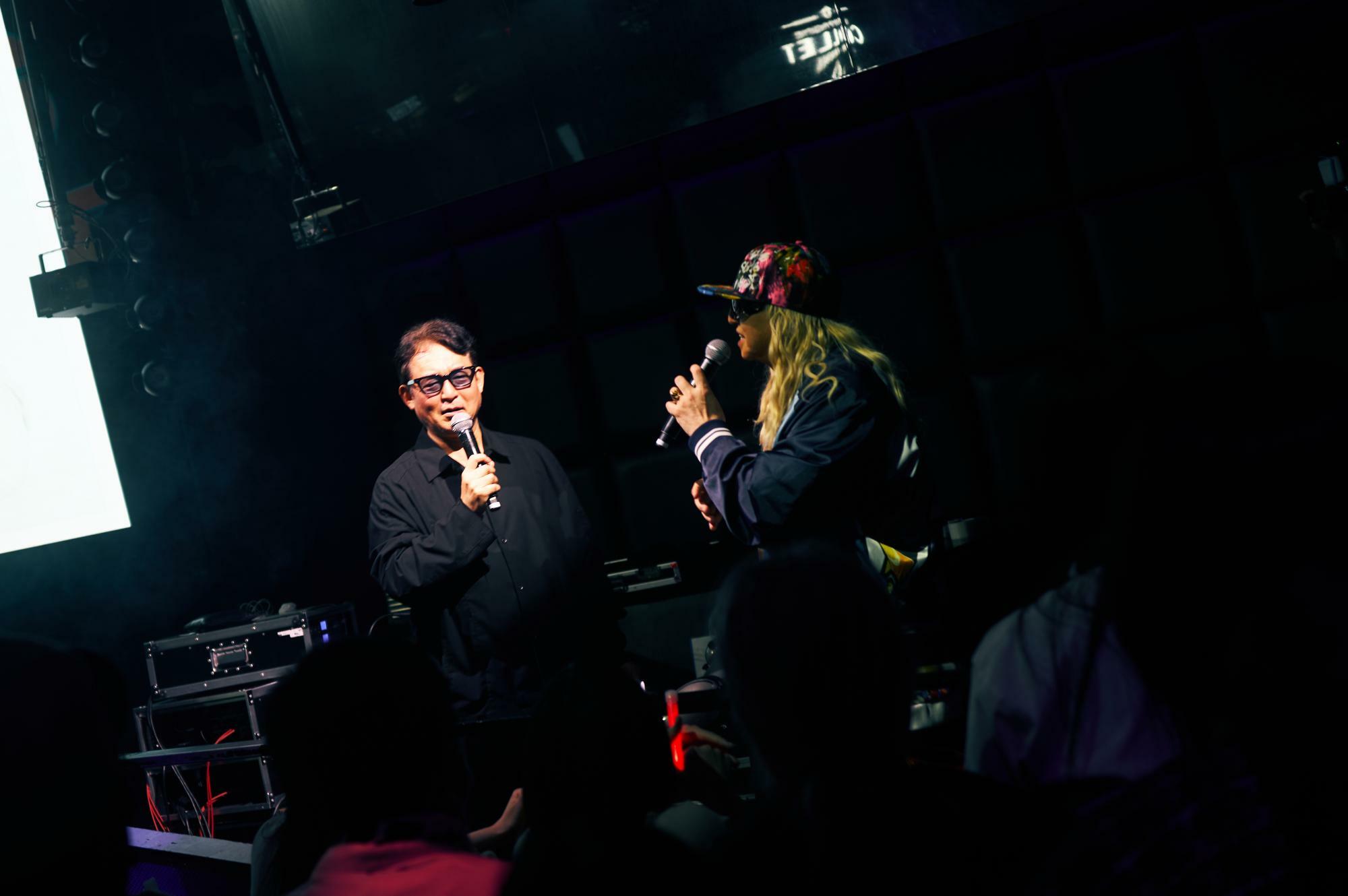DJ BLUEとDJ KOO / photo by 鬼澤礼門