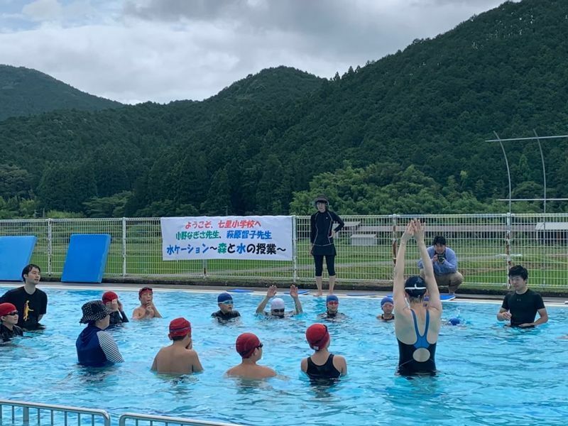 高知県七里小学校での水ケーション活動。水の授業。（筆者関係者撮影）