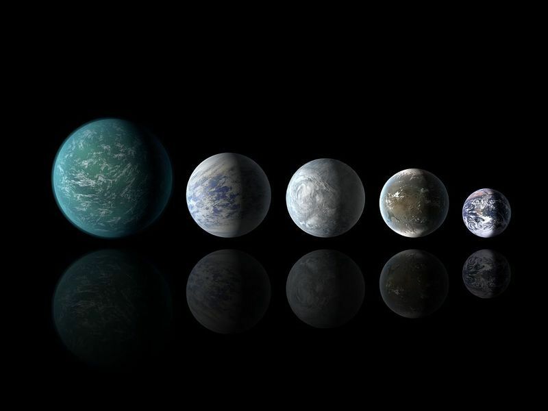 ハビタブルゾーンにある地球型惑星の候補たちと地球（右端）の比較　出典：NASA他