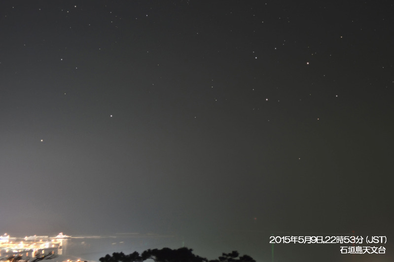 石垣島天文台で撮影されたケンタウルス座と南十字星（画面右側）（提供：国立天文台）