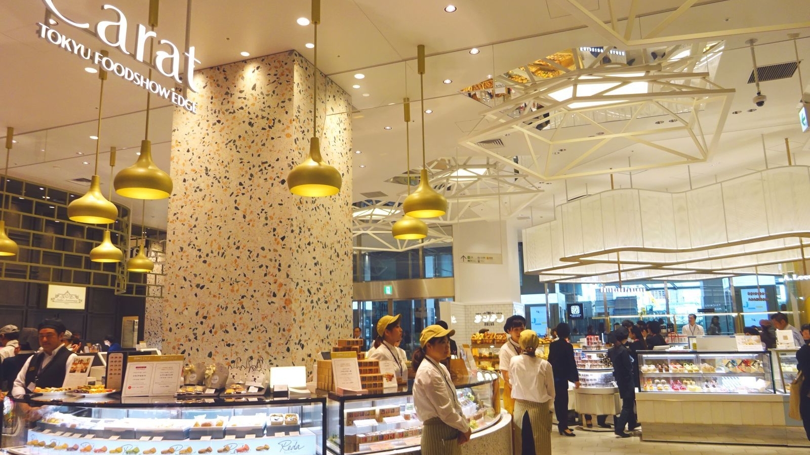 渋谷スクランブルスクエア 開業 新業態 限定スイーツは渋谷をどう変えるか 平岩理緒 個人 Yahoo ニュース