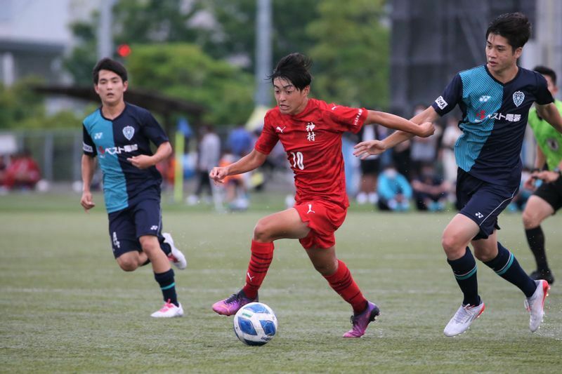 U-16日本代表でも10番を背負う、注目ルーキーのMF名和田【筆者撮影】