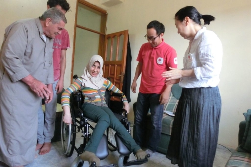シリア難民の障がい者支援の様子　避難の際にけがをして障害を負うケースも