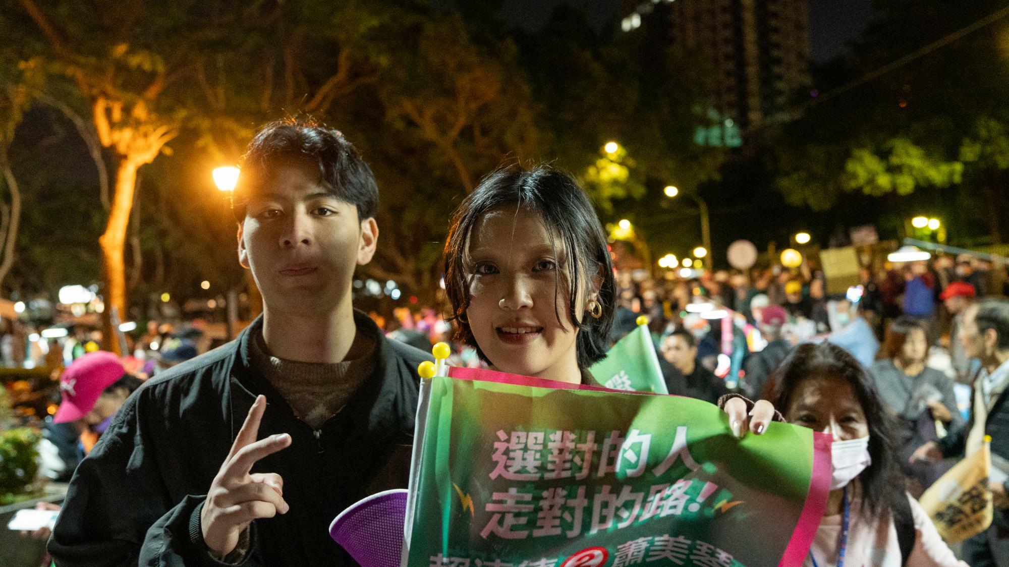民進党の集会では「民主主義を守りたい」と語る若者たちも　撮影：堀潤