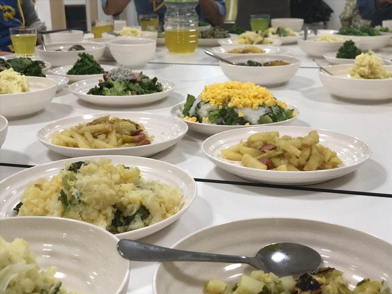 いろんな料理が出来上がっていった(筆者撮影)