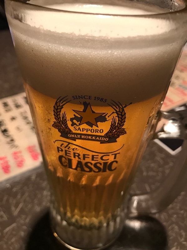 居酒屋の生ビール（筆者撮影）