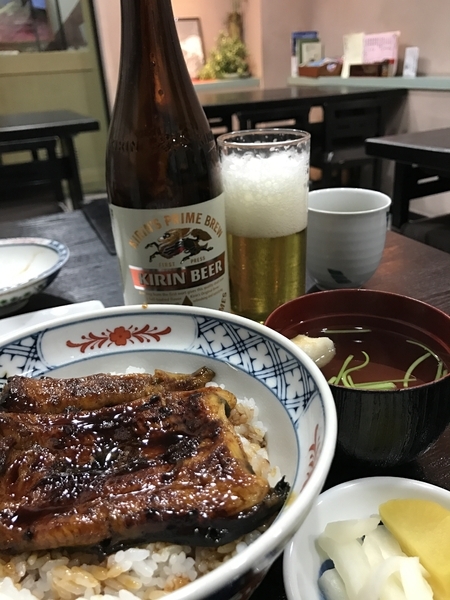 うなぎ専門店のうなぎ（筆者撮影）