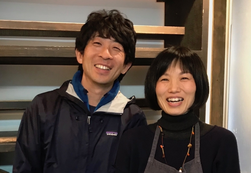 広島の「捨てないパン屋」ブーランジェリー・ドリアンの田村夫妻（筆者撮影）