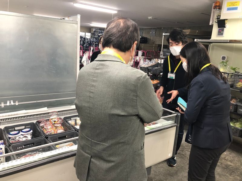 手前が凸版印刷株式会社 押谷光人氏(撮影:大田美月氏)