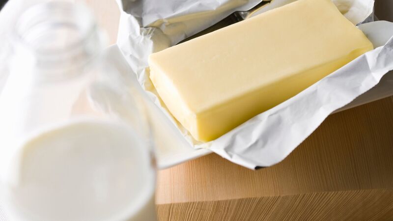 余った生乳5000トンはバターにすれば廃棄せずに済むのに 乳業業界の回答とは 井出留美 個人 Yahoo ニュース 余った生乳5000トンはバターにすれば廃棄せずに済むのに 乳業業界の回答とは 井出留美 個人 Yahoo ニュース