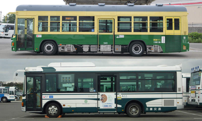神都バス(上)と、ベース車両とほぼ同一のバス(下)。ここまで化けた！
