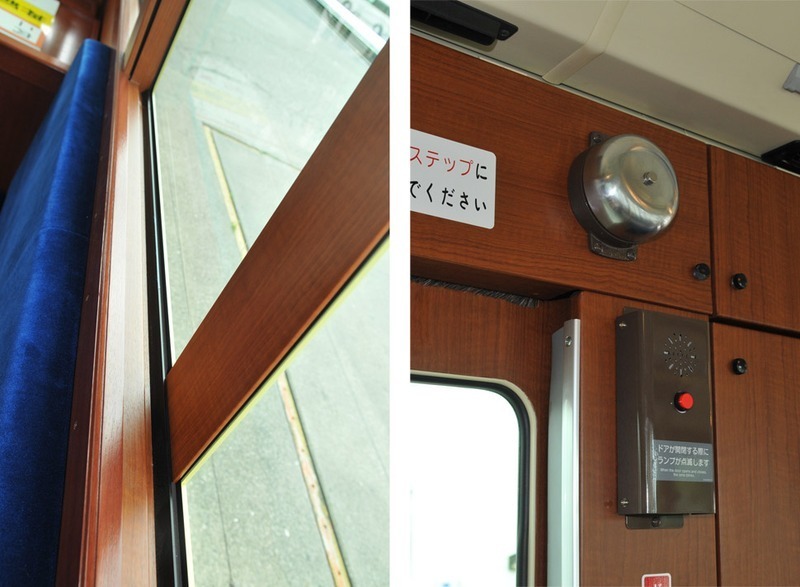 (左)窓枠もシールラッピングではなく作り込まれている。(右)ドア上のベル。