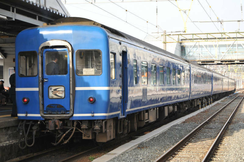 2009年春に引退した「はやぶさ」名前は東北新幹線に受け継がれた。