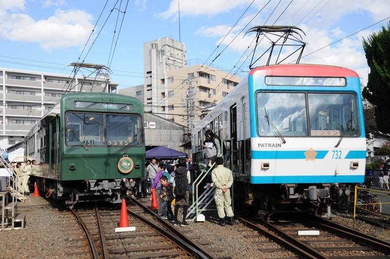 叡山電鉄の「えいでんまつり」ラッピング車両と記念撮影ができる
