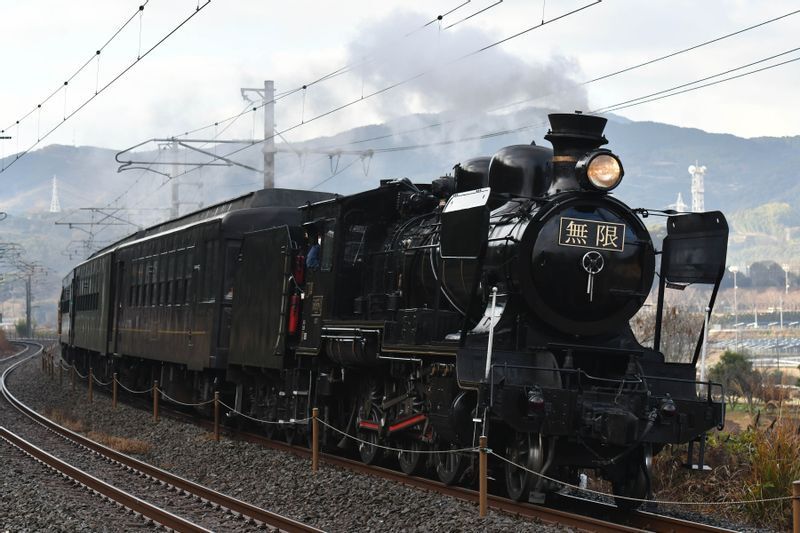 「SL鬼滅の刃号」の先頭に立つハチロク。大正11年に製造された車両だ（写真は全て筆者撮影）