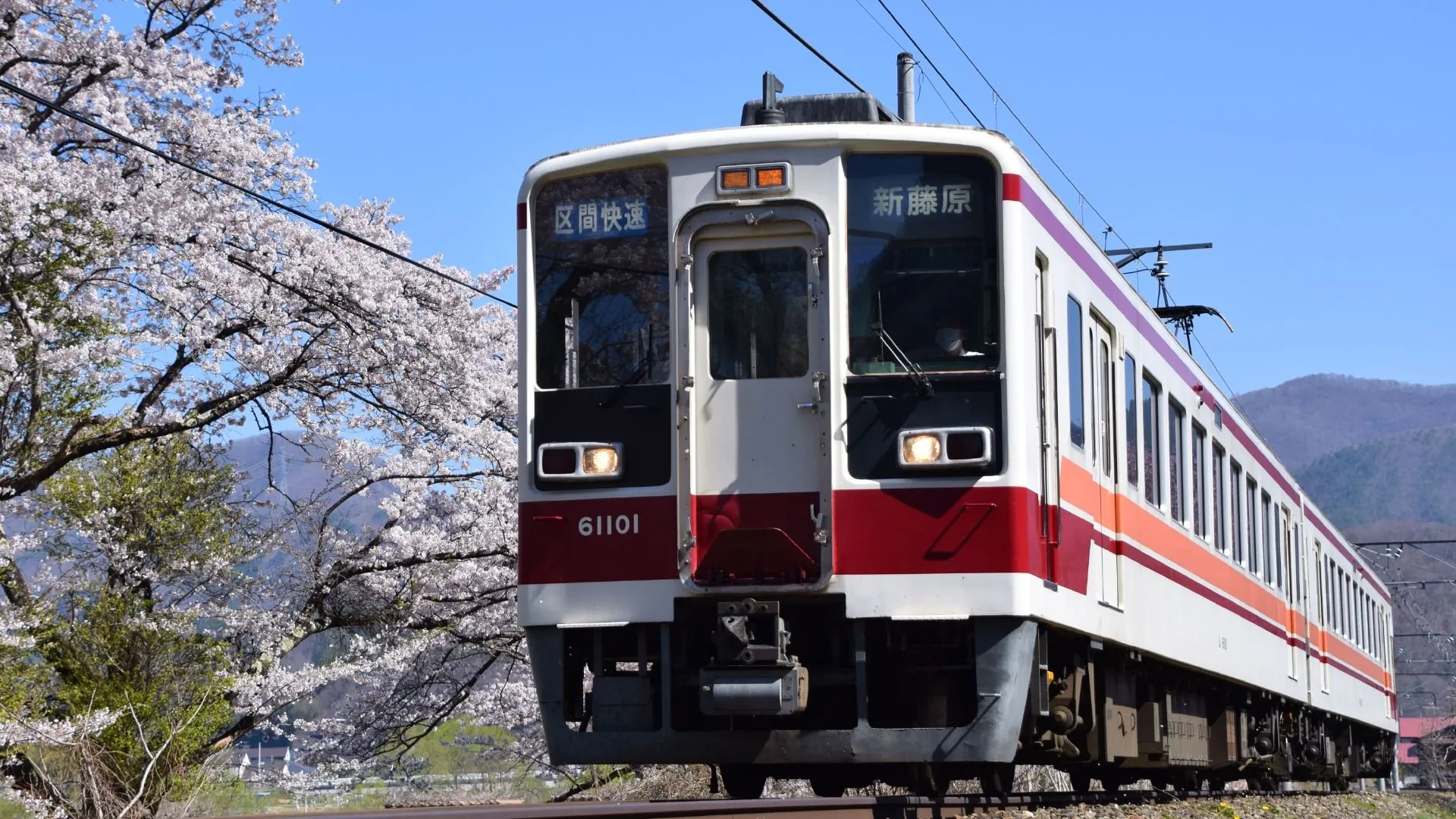 都心でも見られた「6050型」を観光列車に！ 注目を集める野岩鉄道の 