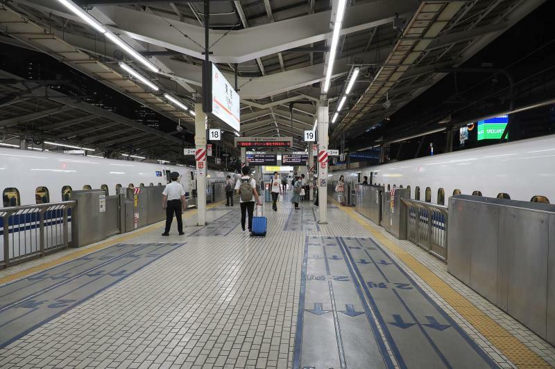 20時30分ごろの東京駅の様子　ホーム上の混雑はほとんどなく、普段よりも空いていた（写真は全て筆者撮影）