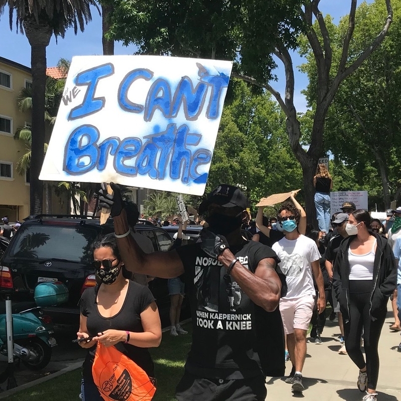 「息ができない」は黒人市民たちを代弁する言葉になっている。筆者撮影