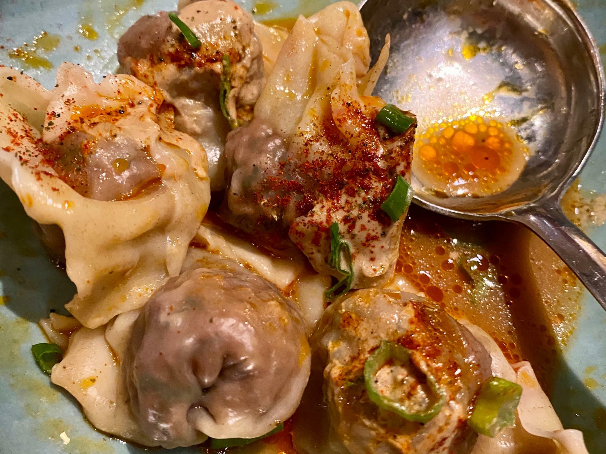 今月初めに筆者がサンフランシスコ市内の中華料理店で食べた、インポッシブル・フーズ製の肉で作った「インポッシブル点心」。メニューにその旨が説明されていた（筆者撮影）