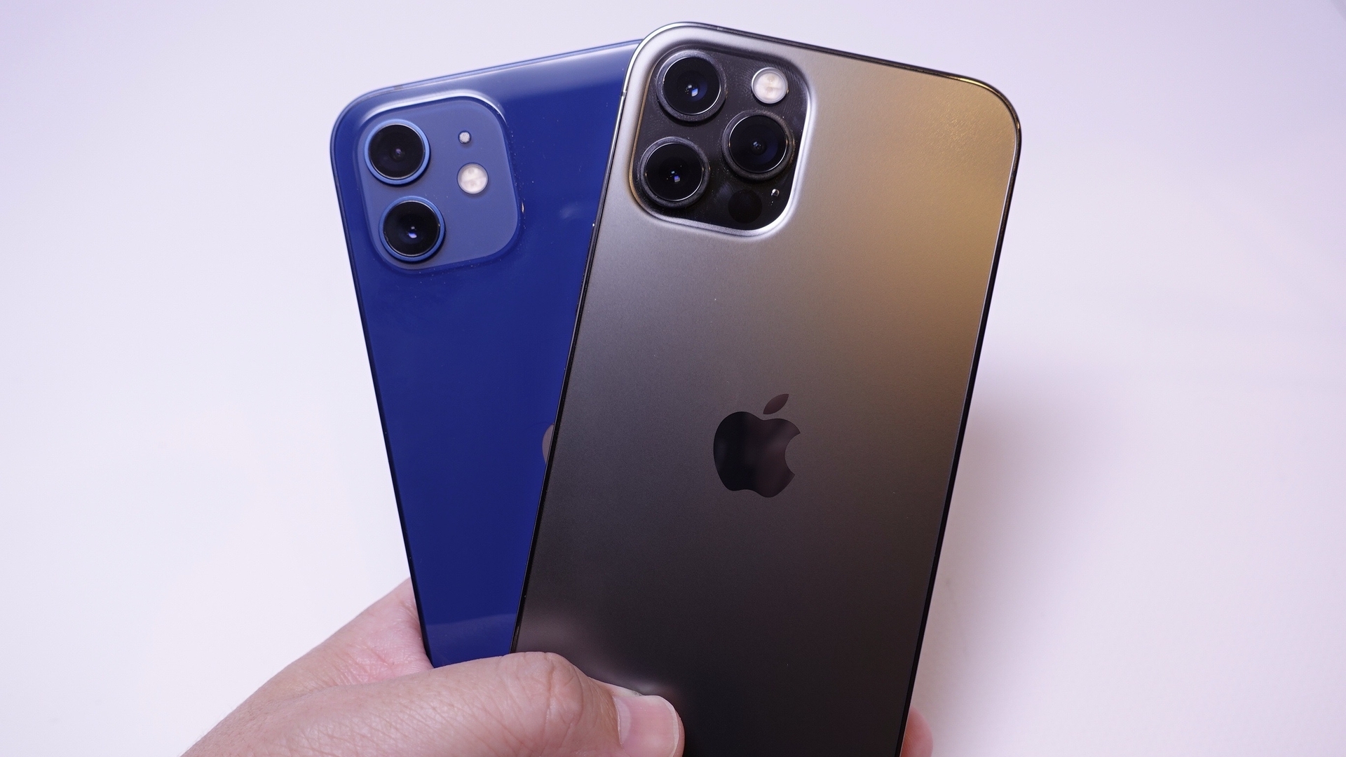 ついに5Gに対応したiPhone 12と12 Proを最速実機レビュー(石川 ついに5Gに対応したiPhone 12と12 Proを最速実機レビュー(石川