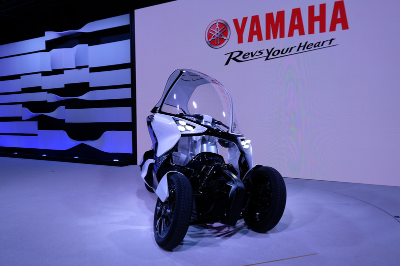 東京モーターショー2019・ヤマハブース「YAMAHA MW-VISION」（著者撮影）