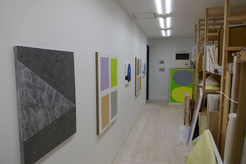 京都造形芸術大学・アルトテック。展示の絵は全て販売(著者撮影)