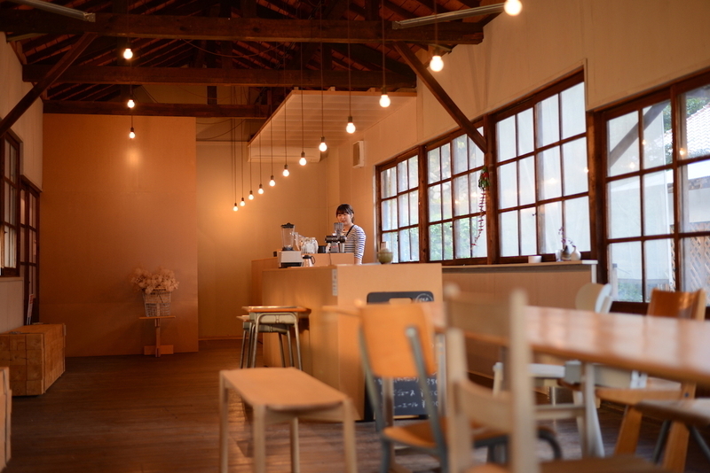 日貫地区では、新しくカフェとゲストハウスがオープン。Uターン者である湯浅孝史さんの奥さん、那奈さんが切り盛りしている。