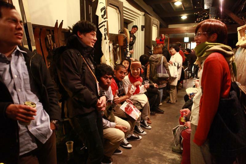 映画祭の参加者が交流する場として愛された「香味庵クラブ」。写真は2011年の様子（提供・山形国際ドキュメンタリー映画祭）