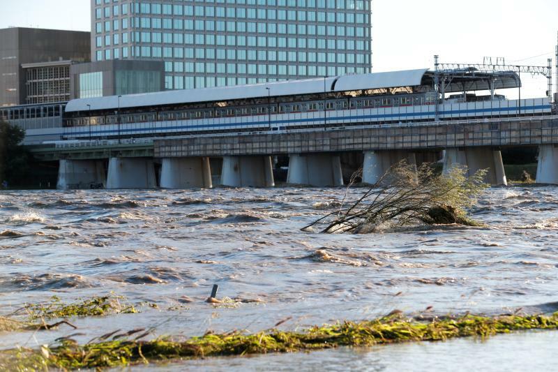 【2019年10月】台風19号による大雨で増水した多摩川