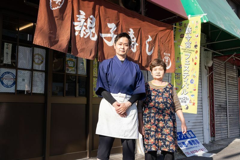 店主の太田恵さんと、母の新子さん　筆者撮影