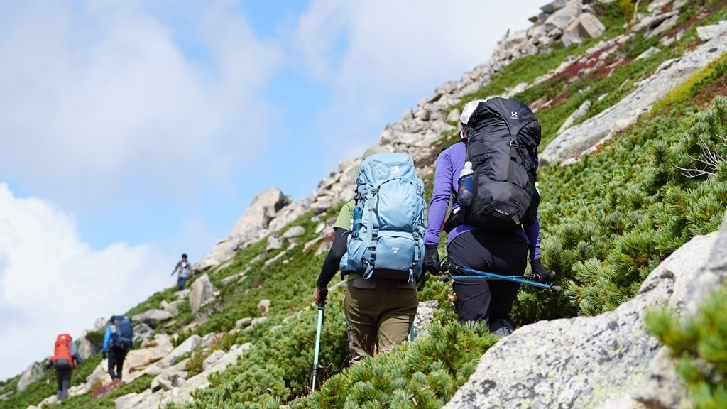 どんな山に行っても自分の脚で帰りたい。私がトレランシューズで登山に