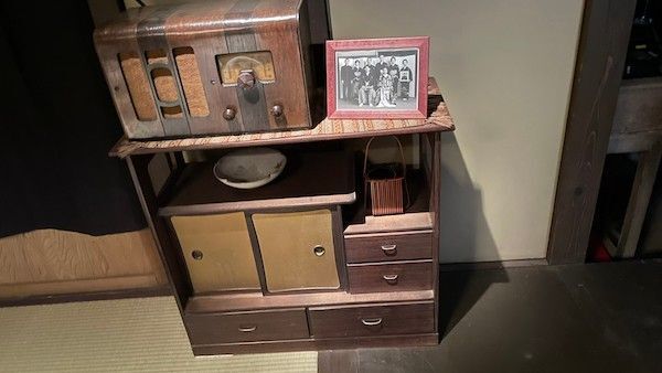 『カムカムエヴリバディ』安子編、金太が使用したラジオ 写真提供:NHK