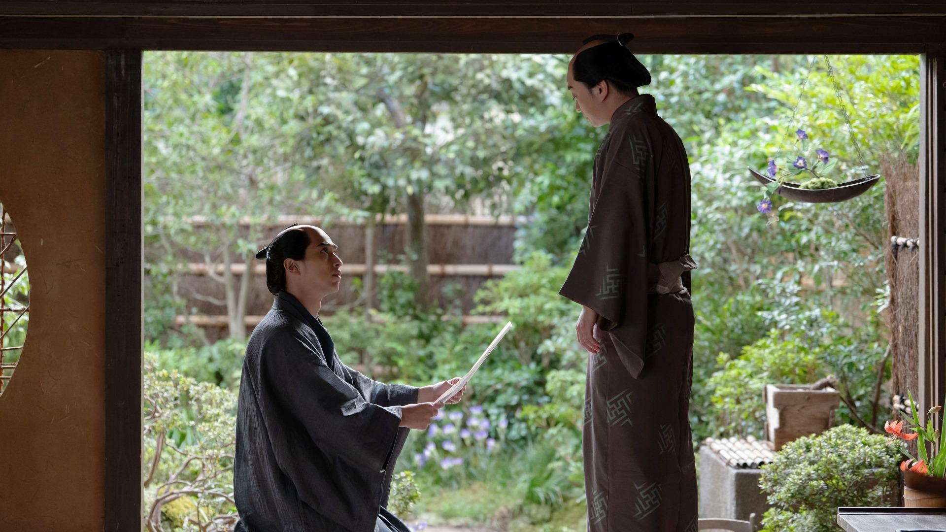 蔦重未察覺歌麿的「戀心」。大河劇中是否曾如此著重描寫同性之戀？ #專家話題