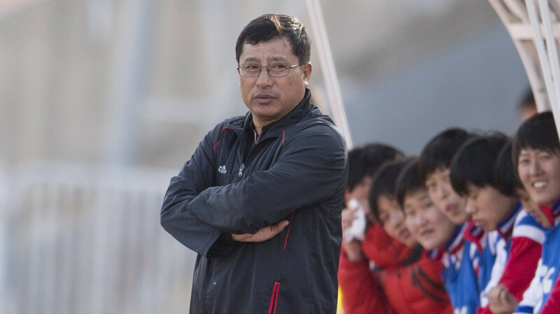 来日したサッカー北朝鮮代表は本当に謎なのか 女子代表のキム グァンミン監督を平壌で直撃 金明昱 個人 Yahoo ニュース