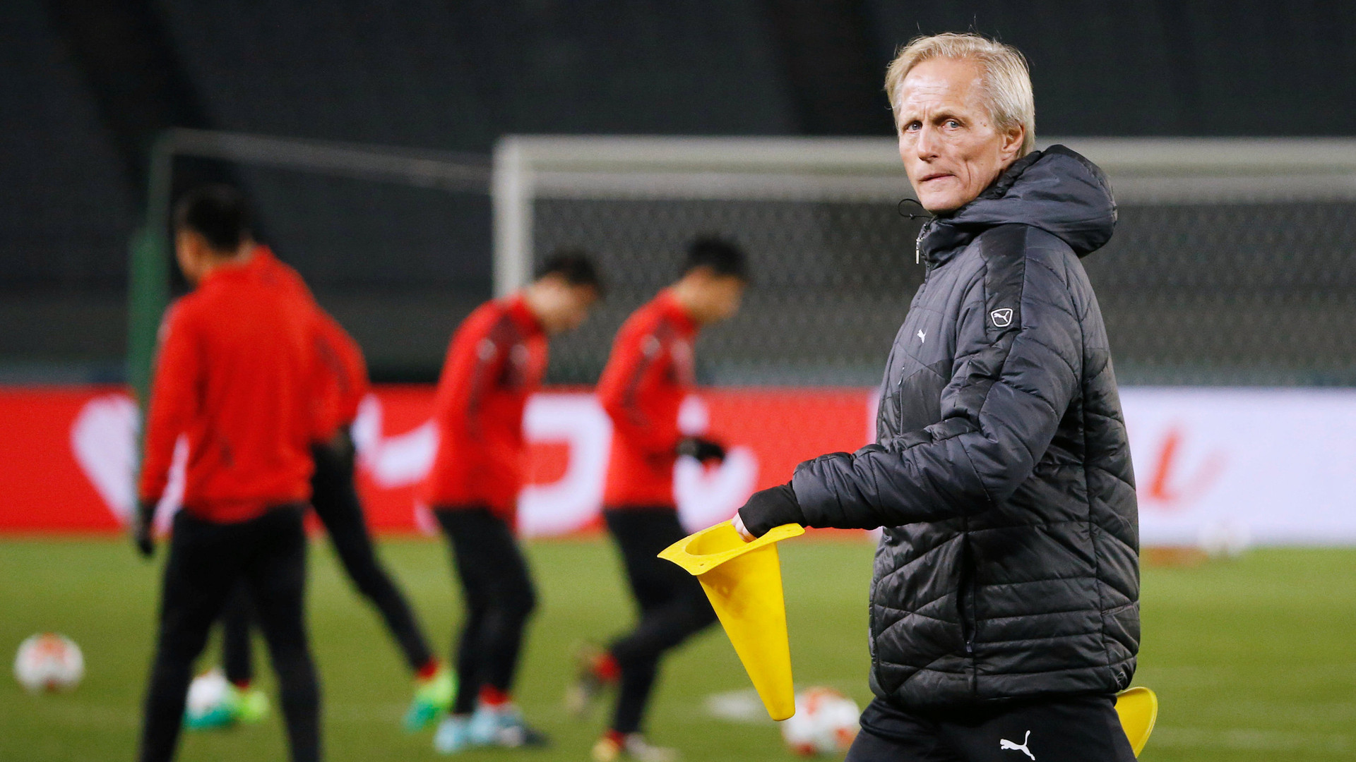 南北首脳会談から急速に平和路線へ向かう北朝鮮 サッカーアンデルセン監督解任は経済制裁の影響なのか 金明昱 個人 Yahoo ニュース