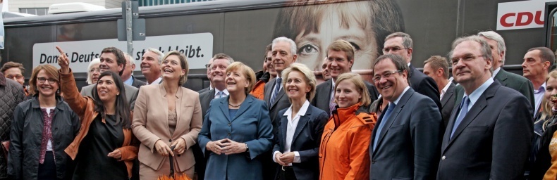メルケル首相のひし型ポーズ（CDUのHPから）