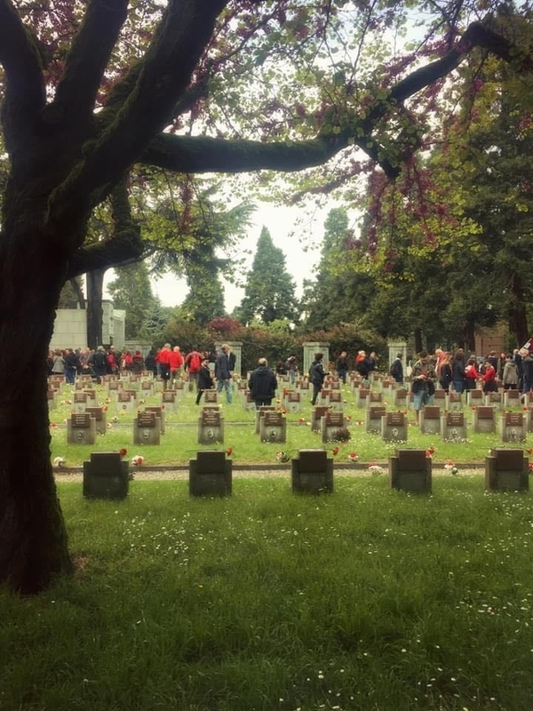 ミラノのムゾッコ墓地（昨年、セリーナさん撮影）