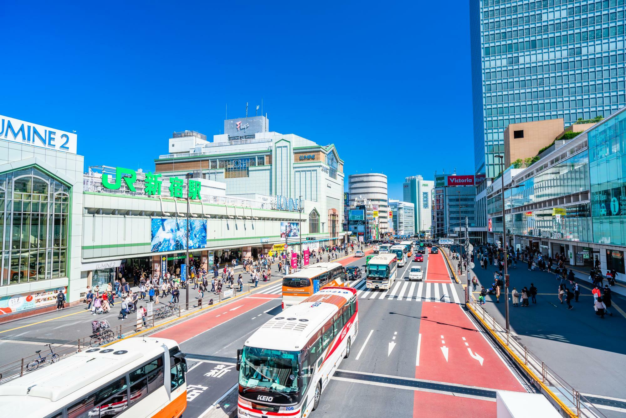 新宿駅でも新聞を扱う売店は減った