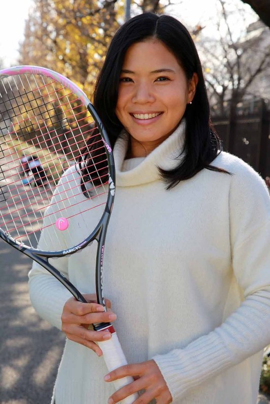 尾崎里紗テニス 
