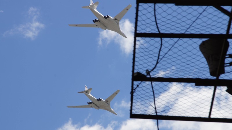 ロシアが超音速爆撃機部隊増強を表明 米軍に匹敵する規模へ