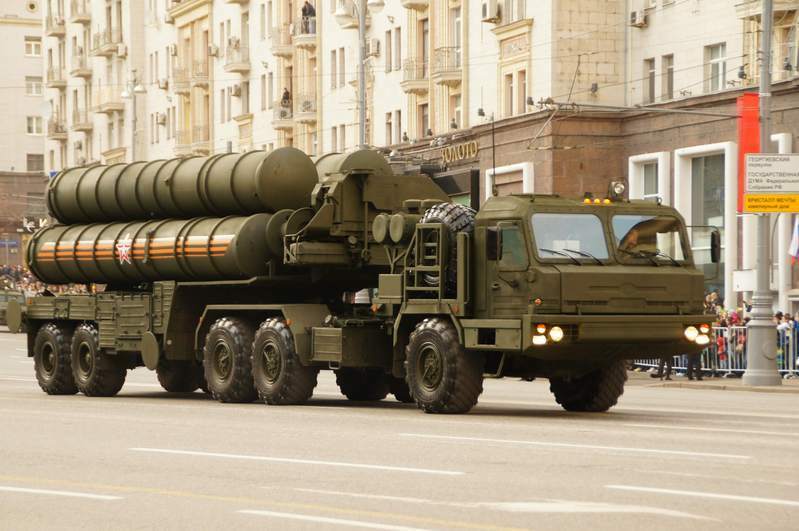 配備が進む新型防空システムS-400（モスクワ市内にて筆者撮影）