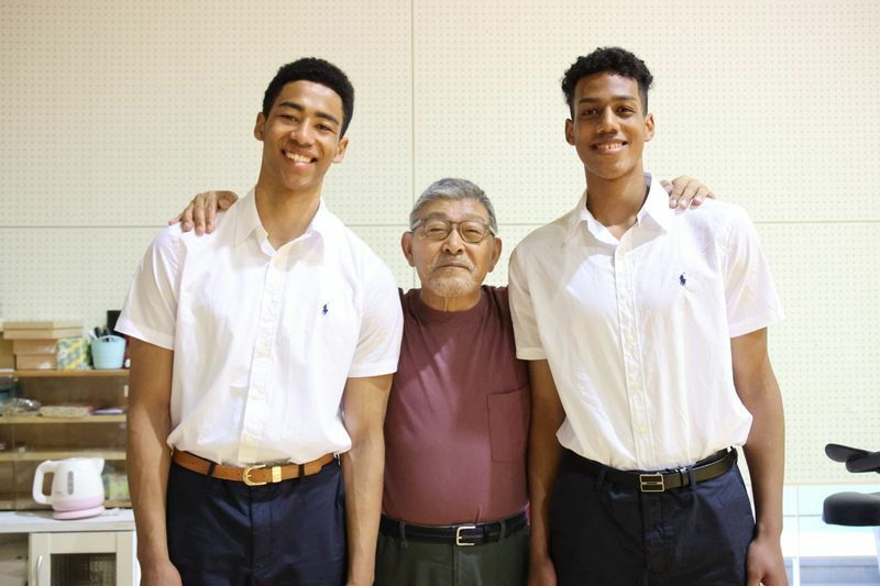退寮の日を迎えた6月10日、高校の恩師である佐藤久夫コーチと