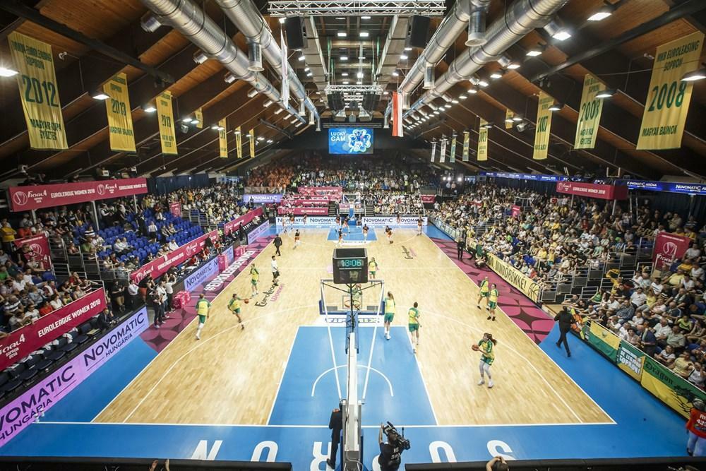 OQTの会場となるショプロンのノボマティック・アリーナ（写真／FIBA）