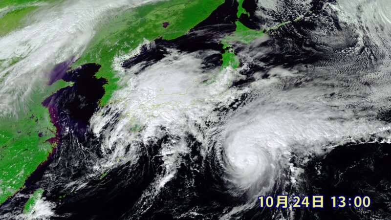きょう日中の衛星可視画像　西日本にかかっているものが低気圧による雲、関東の南東にある雲は台風21号（提供：ウェザーマップ）