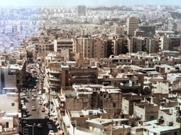シリアはシルクロードの西の要衝。街は白が基調(1984年、黒井文太郎撮影)