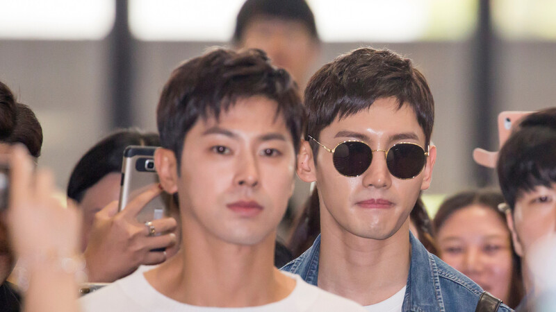 紅白出場韓国勢 あの人の意外な今 訪北した 韓国の桑田佳祐 から 落ちた女王 不動の東方神起まで 桑畑優香 個人 Yahoo ニュース 紅白出場韓国勢 あの人の意外な今 訪北した 韓国の桑田佳祐 から 落ちた女王 不動の東方神起まで 桑畑優香 個人 Yahoo ニュース