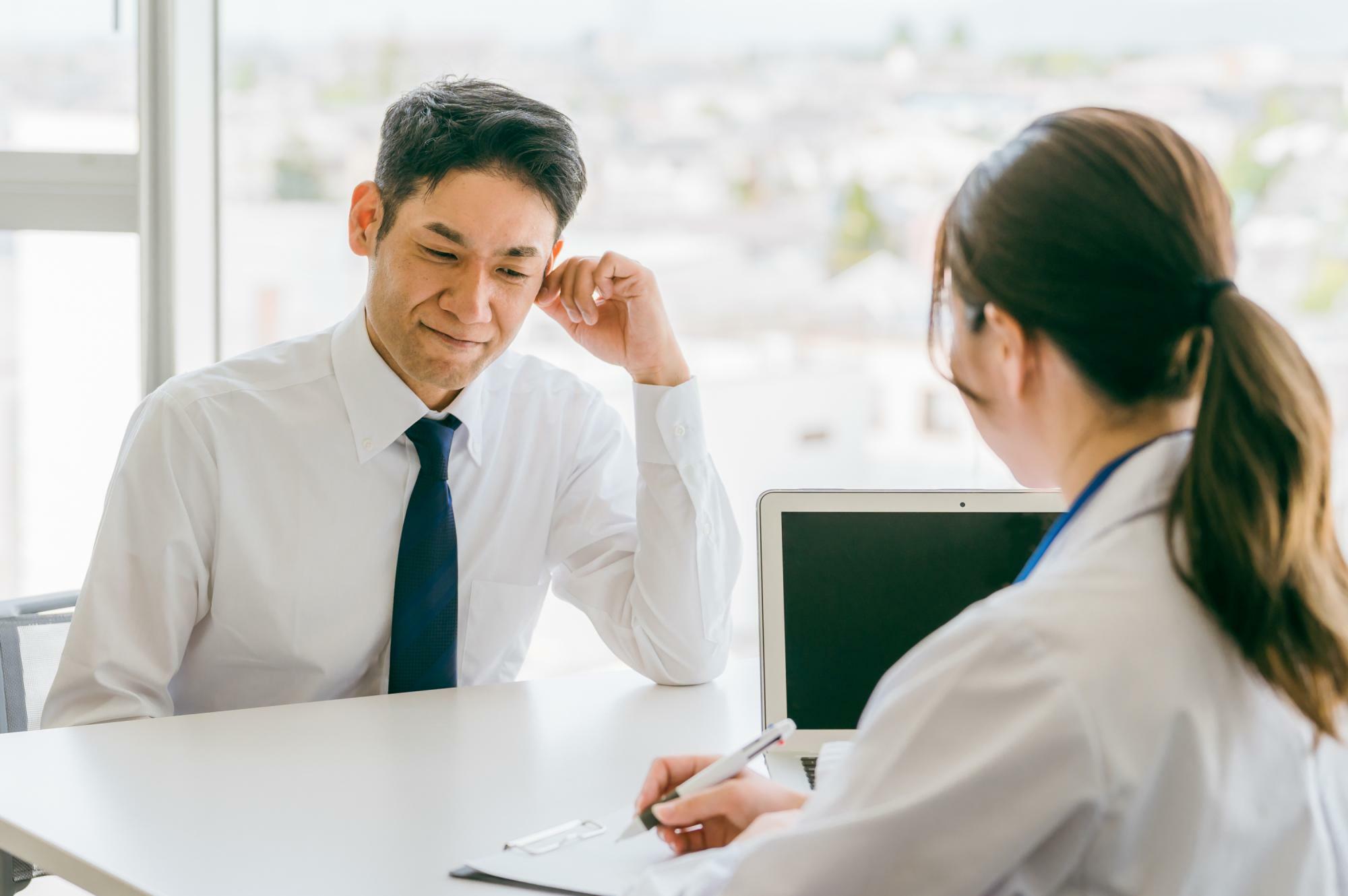 聞こえがわるくなればまずは耳鼻咽喉科でご相談ください。